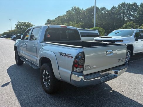 Used 2006 Toyota Tacoma PreRunner w/ TRD Off-Road Pkg #1 RWD image 3