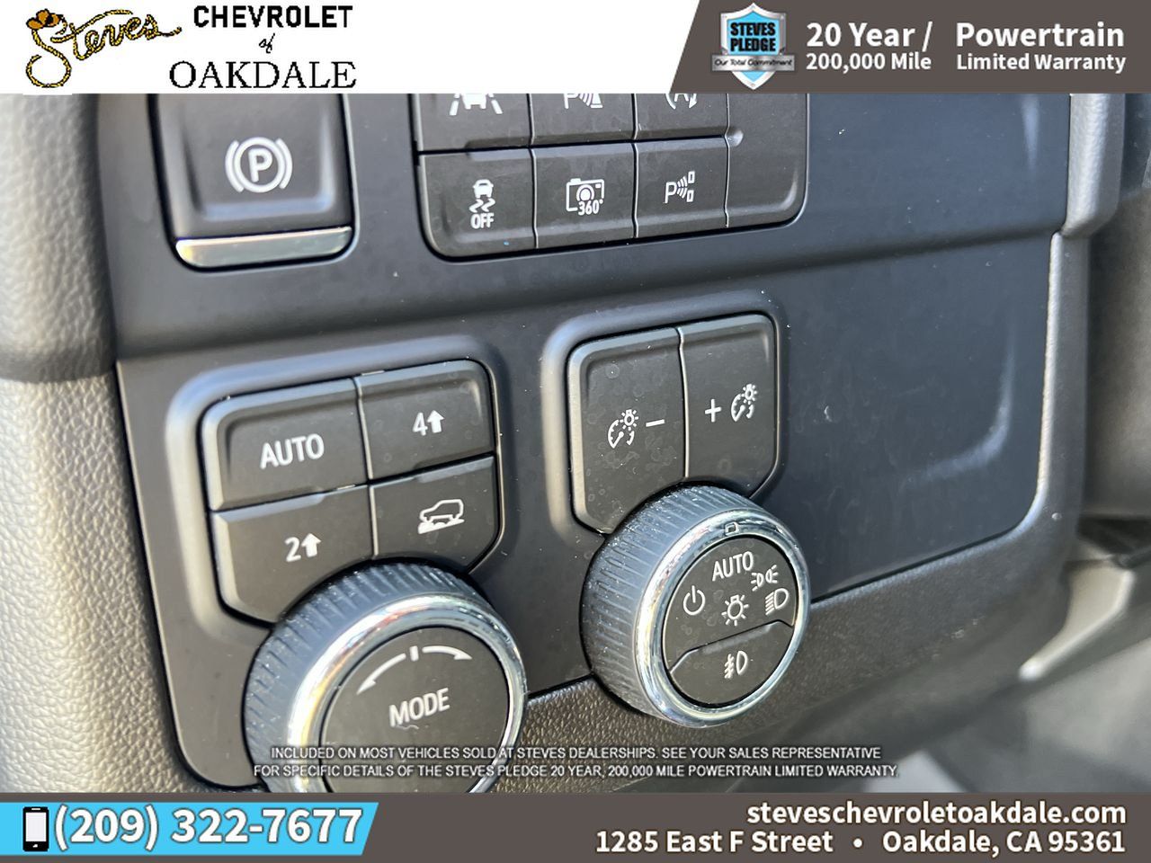 Certified 2026 Chevrolet Suburban LT w/ Comfort Package AWD/4WD image 22