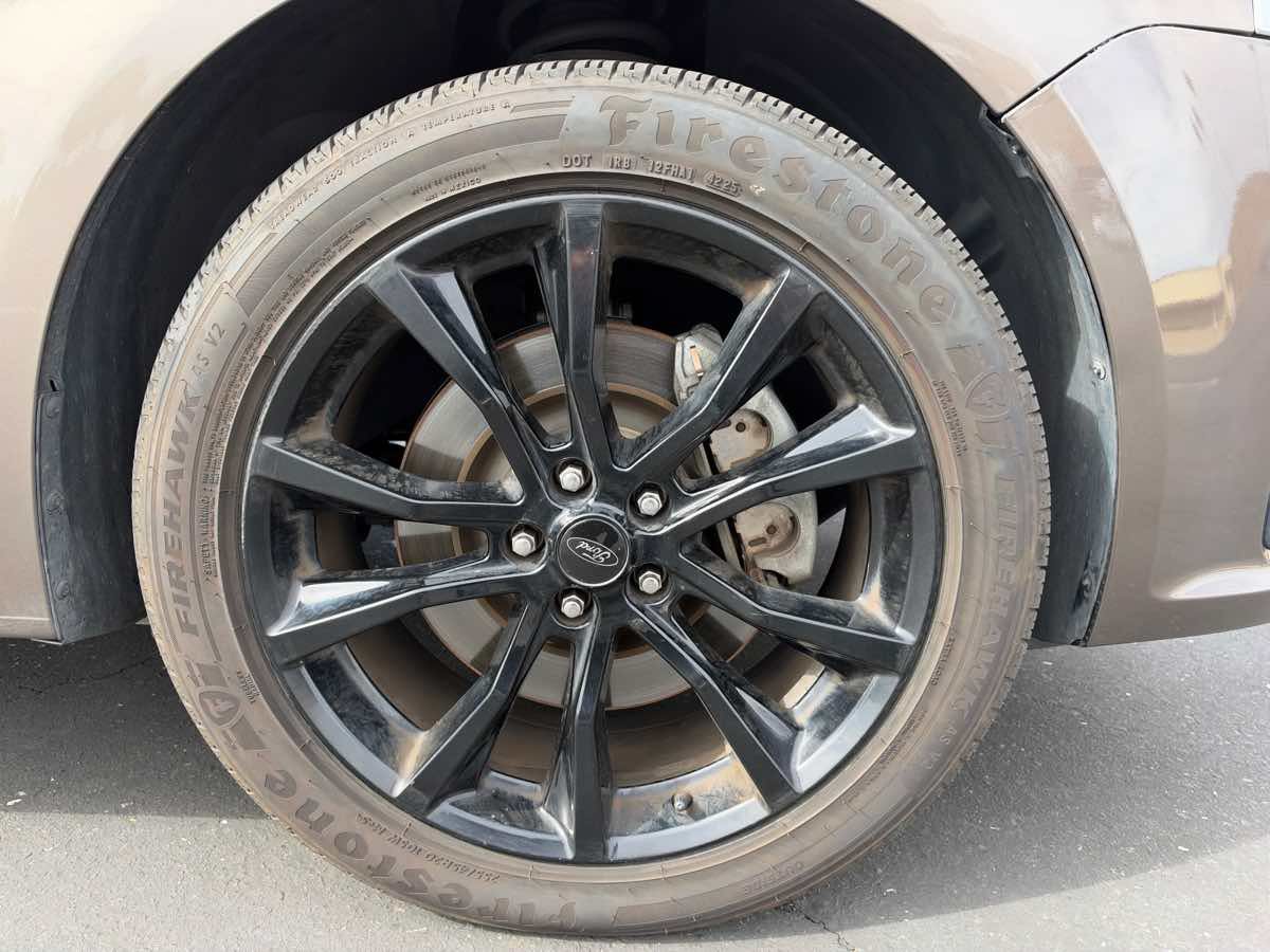 Used 2019 Ford Flex SEL w/ Equipment Group 202A FWD image 9
