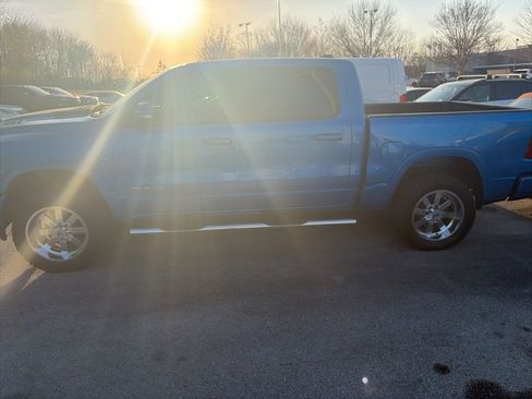 Used 2021 RAM 1500 Laramie w/ Sport Appearance Package image 4