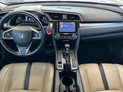 Used 2016 Honda Civic Touring image 12
