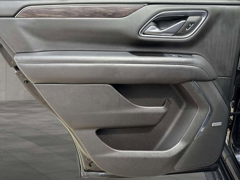 Used 2022 Chevrolet Tahoe LT w/ LT Signature Package image 26