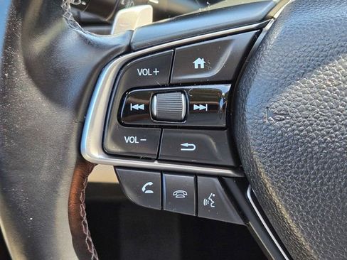 Used 2018 Honda Accord Touring image 26