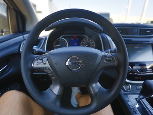 Used 2022 Nissan Murano S image 6