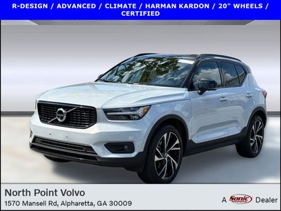 Certified 2022 Volvo XC40 T5 R-Design w/ Advanced Package
