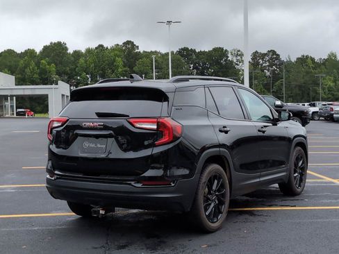 Used 2023 GMC Terrain SLT w/ Elevation Edition FWD image 7