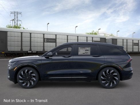New 2026 Lincoln Nautilus Reserve AWD/4WD image 3
