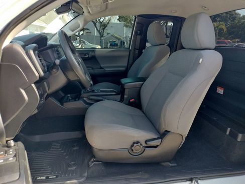 Used 2020 Toyota Tacoma SR RWD image 15