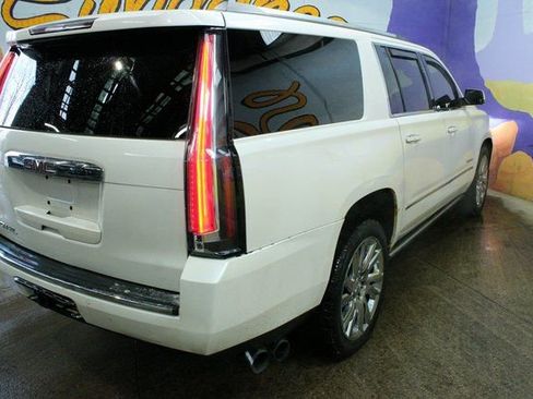 Used 2015 GMC Yukon XL Denali w/ Touring Package image 8