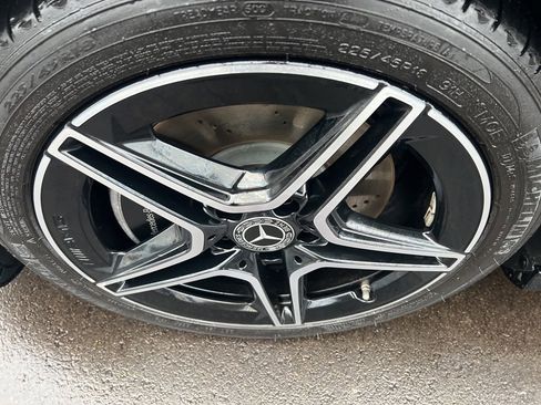 Used 2019 Mercedes-Benz A 220 4MATIC image 43