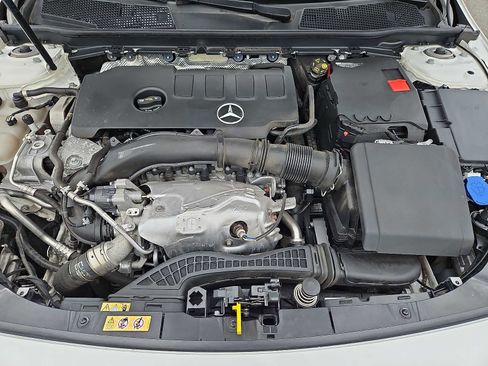 Used 2023 Mercedes-Benz CLA 250 4MATIC image 29