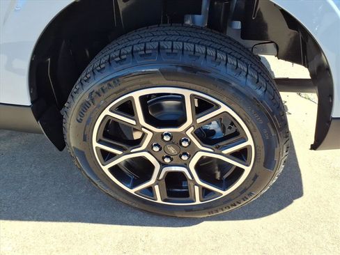 New 2026 Ford Maverick Lariat w/ 4K Tow Package AWD/4WD image 19