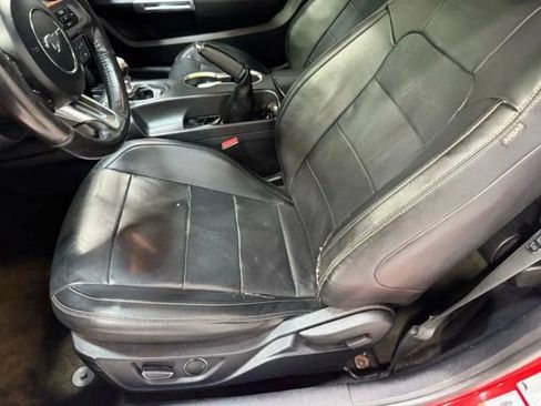 Used 2016 Ford Mustang GT Premium image 22