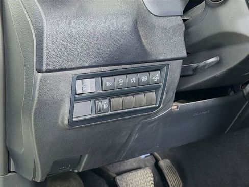 Used 2022 Toyota Tundra SR5 image 12