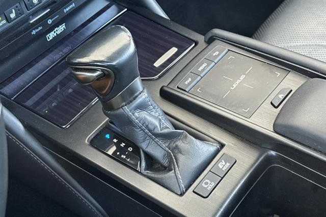 Used 2021 Lexus ES 300h w/ Accessory Package FWD image 23