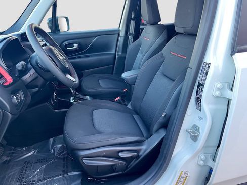 Used 2023 Jeep Renegade Trailhawk AWD/4WD image 21