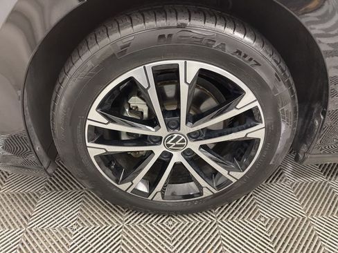 Used 2025 Volkswagen Jetta Sport image 34