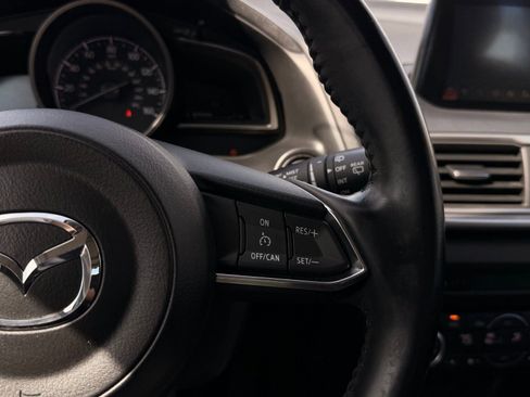 Used 2018 MAZDA MAZDA3 Touring image 28