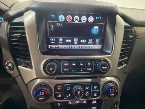 Used 2019 GMC Yukon Denali w/ Denali Ultimate Package AWD/4WD image 17