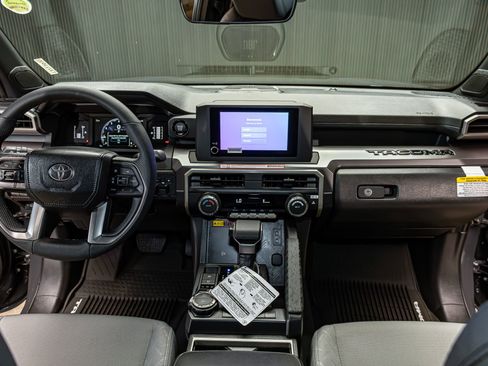 Used 2026 Toyota Tacoma 4x4 Double Cab image 19