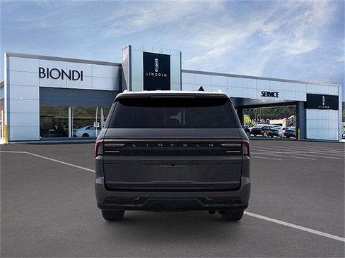 New 2026 Lincoln Navigator L Black Label AWD/4WD image 5