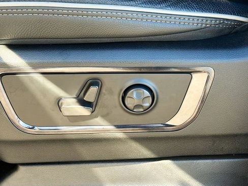 Used 2023 RAM 1500 Limited w/ Body Color Bumper Group image 24