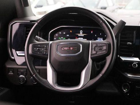 Used 2025 GMC Sierra 1500 SLT image 21