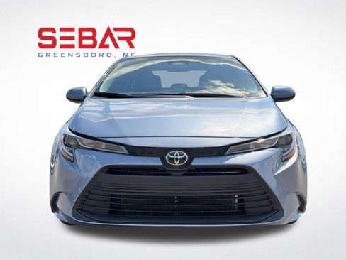 Used 2026 Toyota Corolla LE FWD image 5