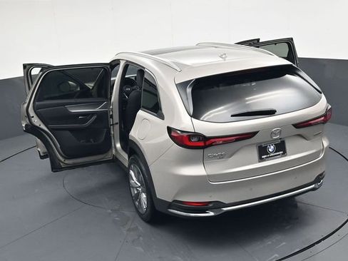 Used 2024 MAZDA CX-90 Plug-In Hybrid w/ Premium Plus image 39