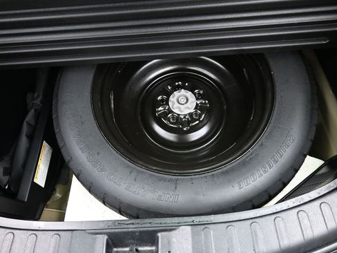 Used 2014 Toyota RAV4 Limited image 23