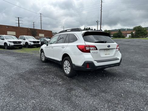 Used 2019 Subaru Outback 2.5i Premium AWD/4WD image 6