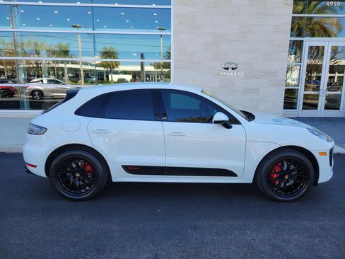Used 2021 Porsche Macan GTS image 3