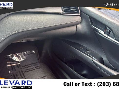 Used 2019 Toyota Camry SE image 13