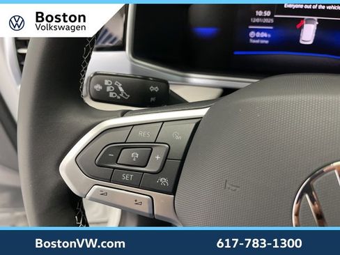 New 2026 Volkswagen Taos SE image 16