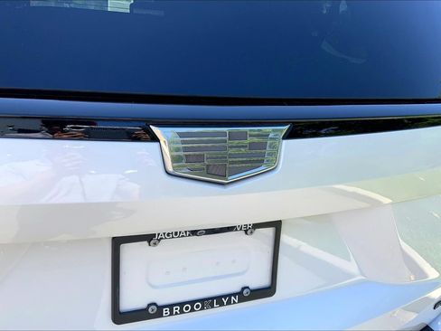 Used 2024 Cadillac Escalade Sport Platinum AWD/4WD image 31