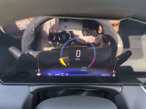 Used 2025 Chevrolet TrailBlazer LT AWD/4WD image 16