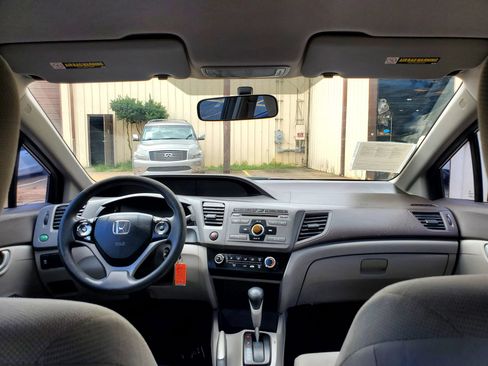 Used 2012 Honda Civic LX image 28