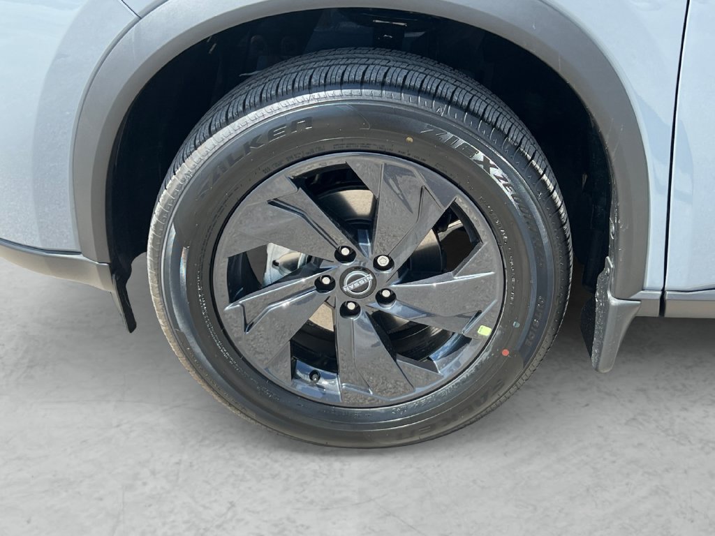 New 2026 Nissan Rogue SV FWD image 24
