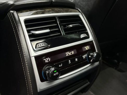 Used 2019 BMW 750i w/ Executive Package image 17