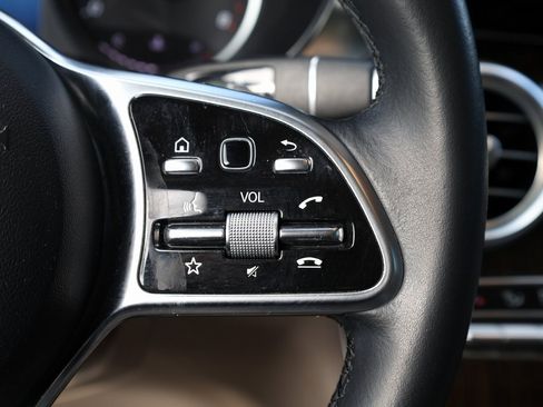 Used 2022 Mercedes-Benz GLC 300 image 39