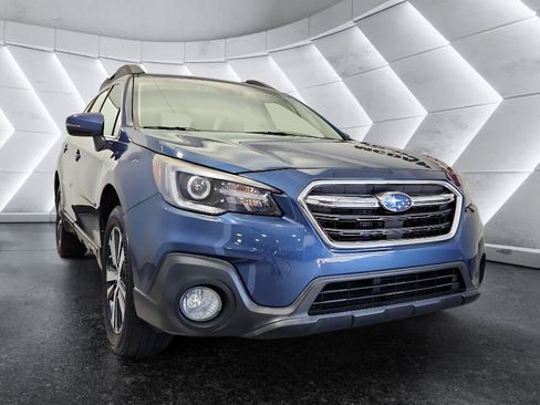 Used 2019 Subaru Outback 2.5i Limited AWD/4WD image 1