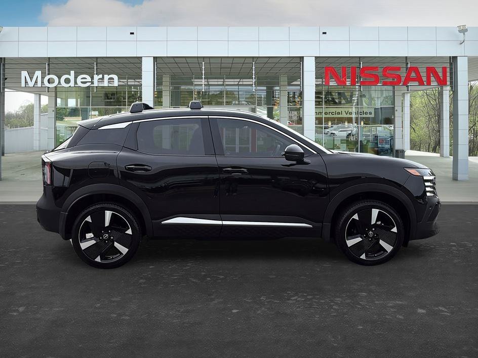 Certified 2026 Nissan Kicks SR FWD image 6
