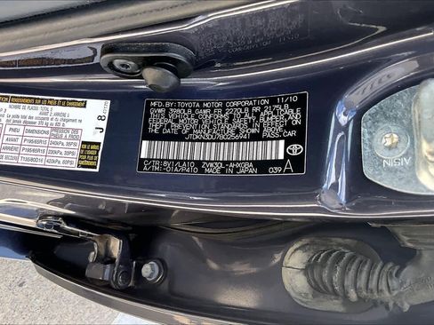 Used 2011 Toyota Prius Four w/ Solar Roof Pkg FWD image 35