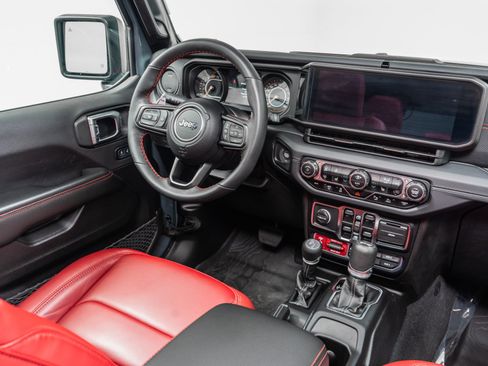 Used 2024 Jeep Wrangler Unlimited Rubicon 392 AWD/4WD image 29