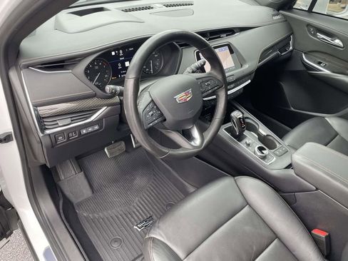 Used 2019 Cadillac XT4 Sport image 17