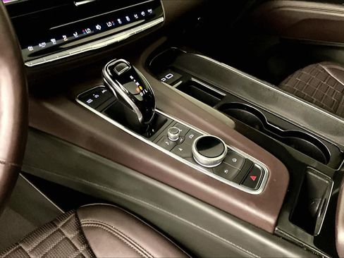 Certified 2024 Cadillac Escalade Sport Platinum AWD/4WD image 16