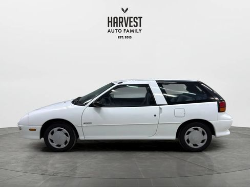 Used 1992 Geo Storm Hatchback FWD image 2
