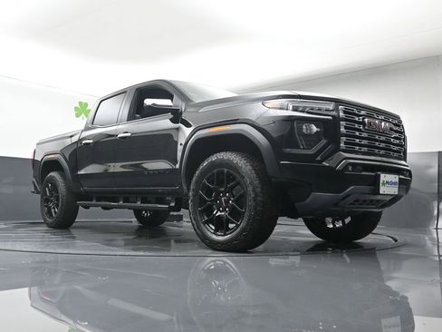 New 2025 GMC Canyon Denali w/ LPO, Denali Black Edition image 27