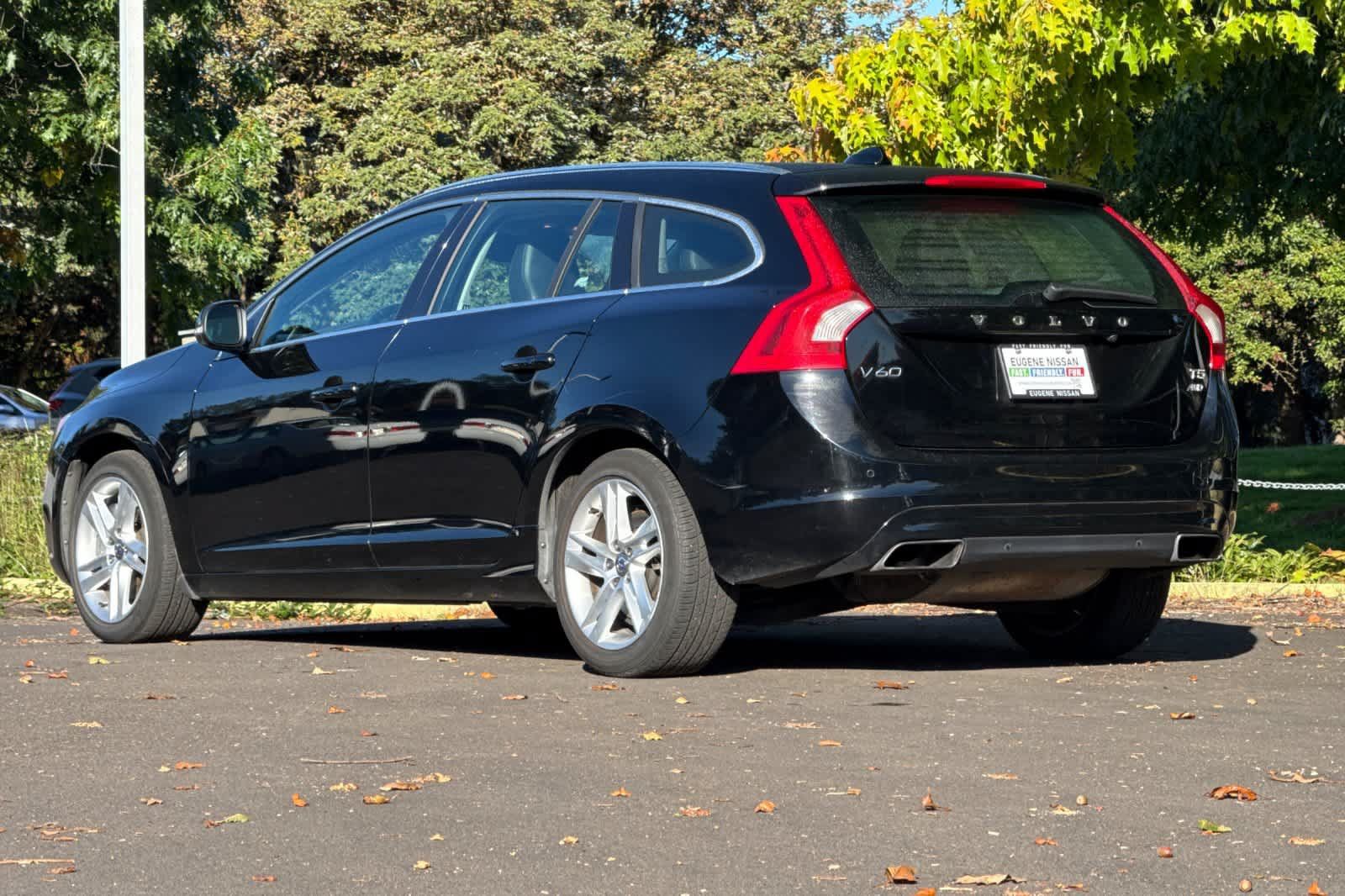 Used 2015 Volvo V60 T5 Premier AWD/4WD image 6