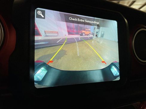 Used 2021 Jeep Gladiator Rubicon image 18